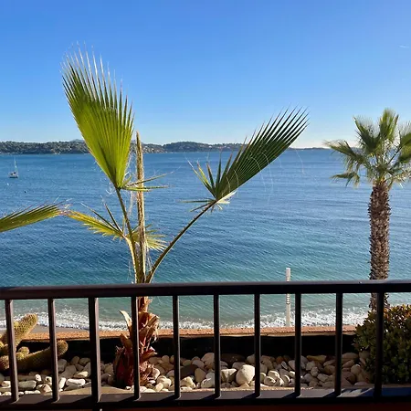 Stunning Sea View, Comfort, Ac, Everything Within Walking Distance *