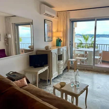 Apartment Stunning Sea View, Comfort, Ac, Everything Within Walking Distance Bandol